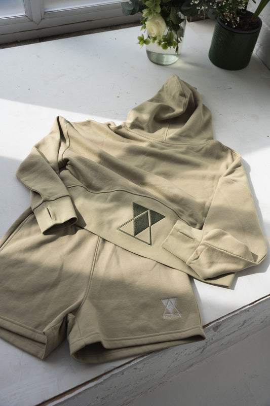 Balance Sage Shorts
