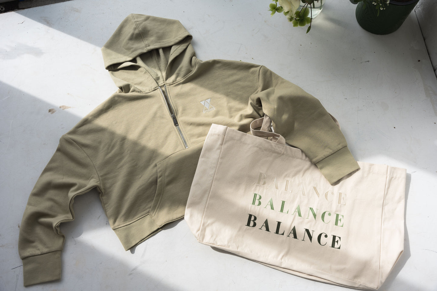 Balance Cropped Hoodie